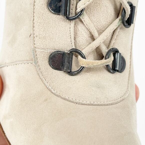 Manolo Blahnik Beige Suede Rabbit Fur Trim Lace Up Pointed Toe Bootie IT 37 - Picture 13 of 16